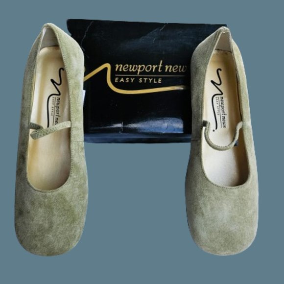 Newport News Shoes Nwb Newport News Easy Style Avocado Suede Mary